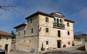 Casona Indiana De Ayuelas